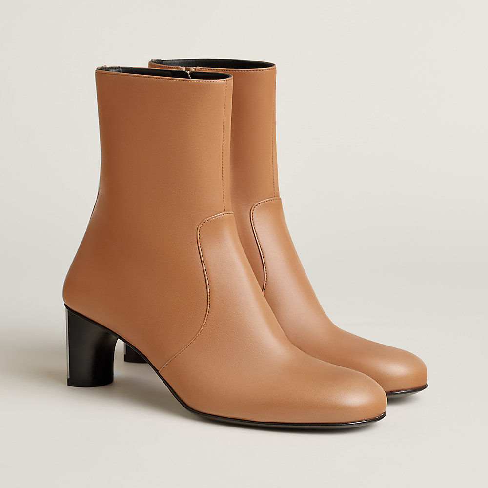 HERMÈS ダマフラー Lisa 55 boot - Beige | Hermès Macau SAR